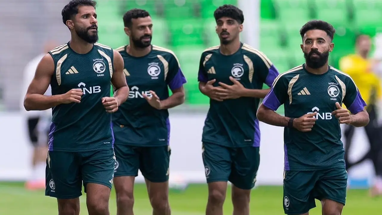 المنتخب السعودي يواصل تدريباته لملاقاة الرأس الأخضر في كأس العالم